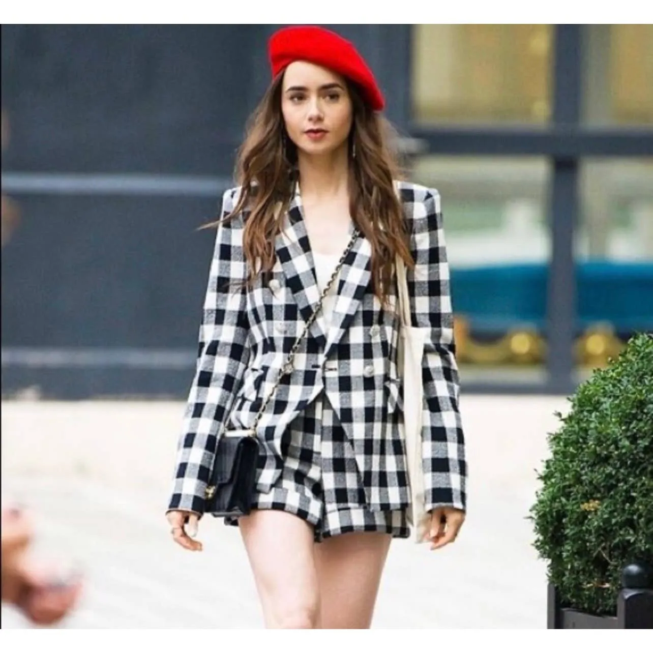 Veronica Beard Carito Gingham Shorts Size 4 Black White